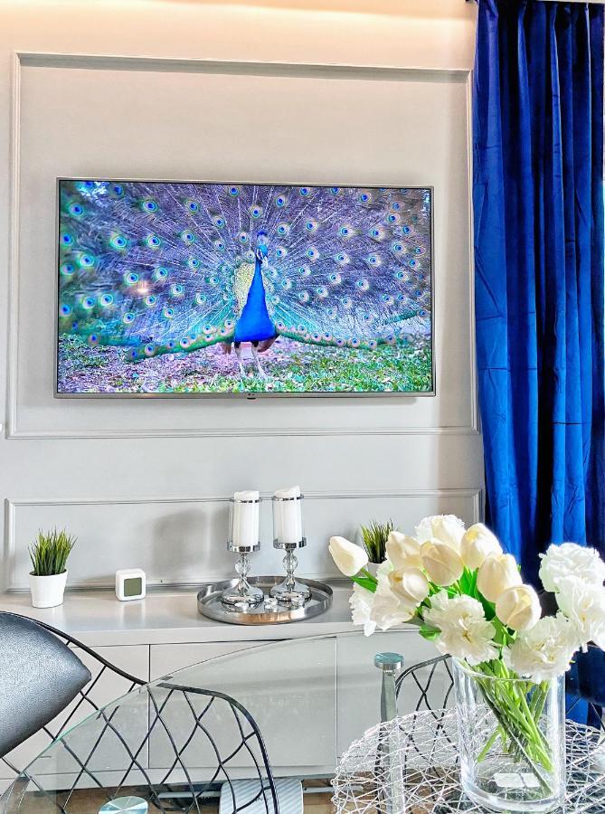 Bp Gray Premium Apartment Torun Bagian luar foto