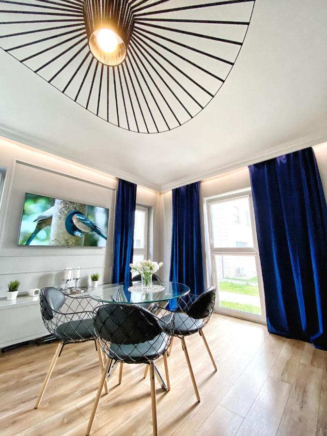 Bp Gray Premium Apartment Torun Bagian luar foto